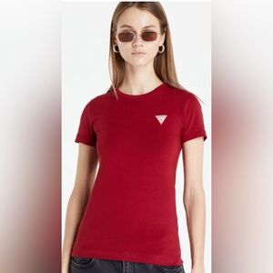 Guess 90s slim fit red tee with triangle patch logo